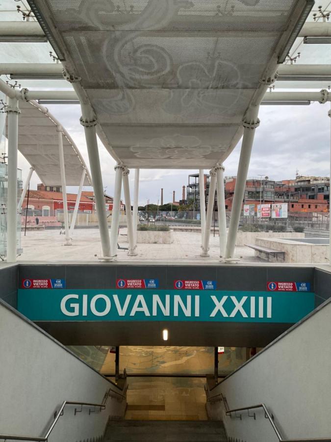 Binario 8 Catania Stazione Centrale エクステリア 写真